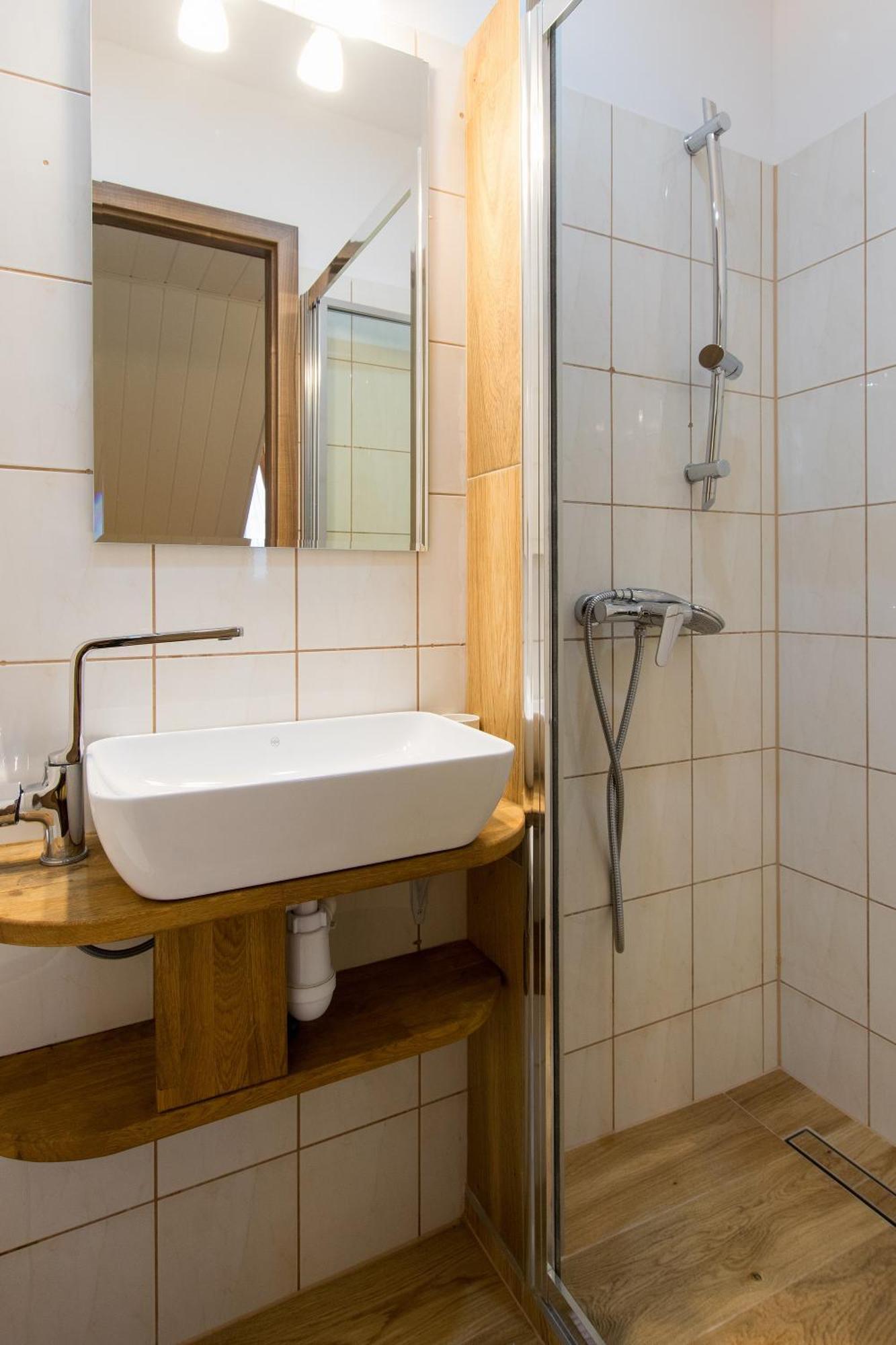Dworek Julia - Klimatyzowane Komfortowe Pokoje Nad Solina - Bieszczady Polańczyk Habitación foto